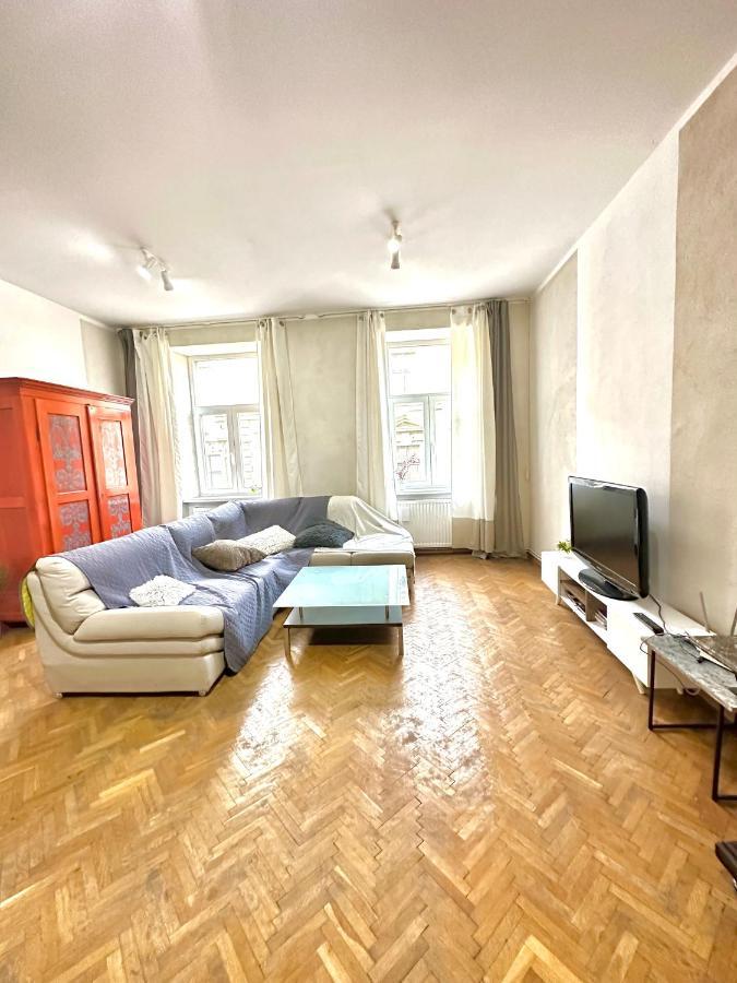 Charming Apartament City Center Timişoara Eksteriør billede