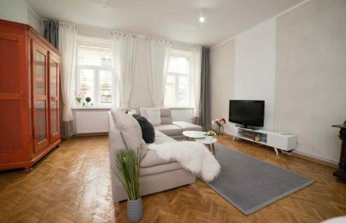 Charming Apartament City Center Timişoara Eksteriør billede